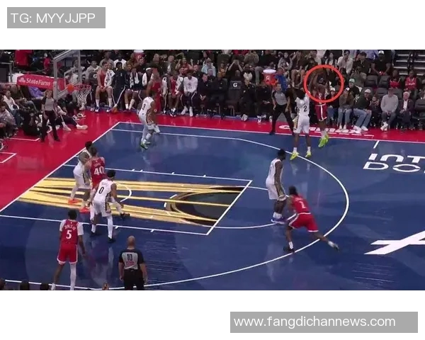 快船76人裁判报告：漏判格莱姆斯对哈登关键犯规